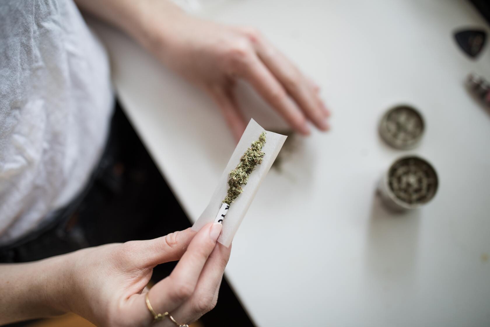 How To Roll The Perfect Joint: Five Easy Steps