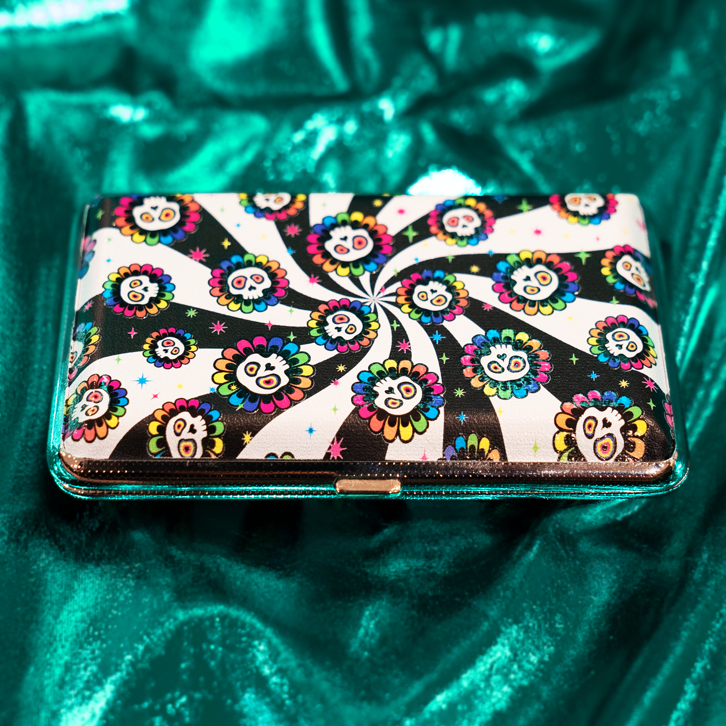 colorful-skull-stash-case