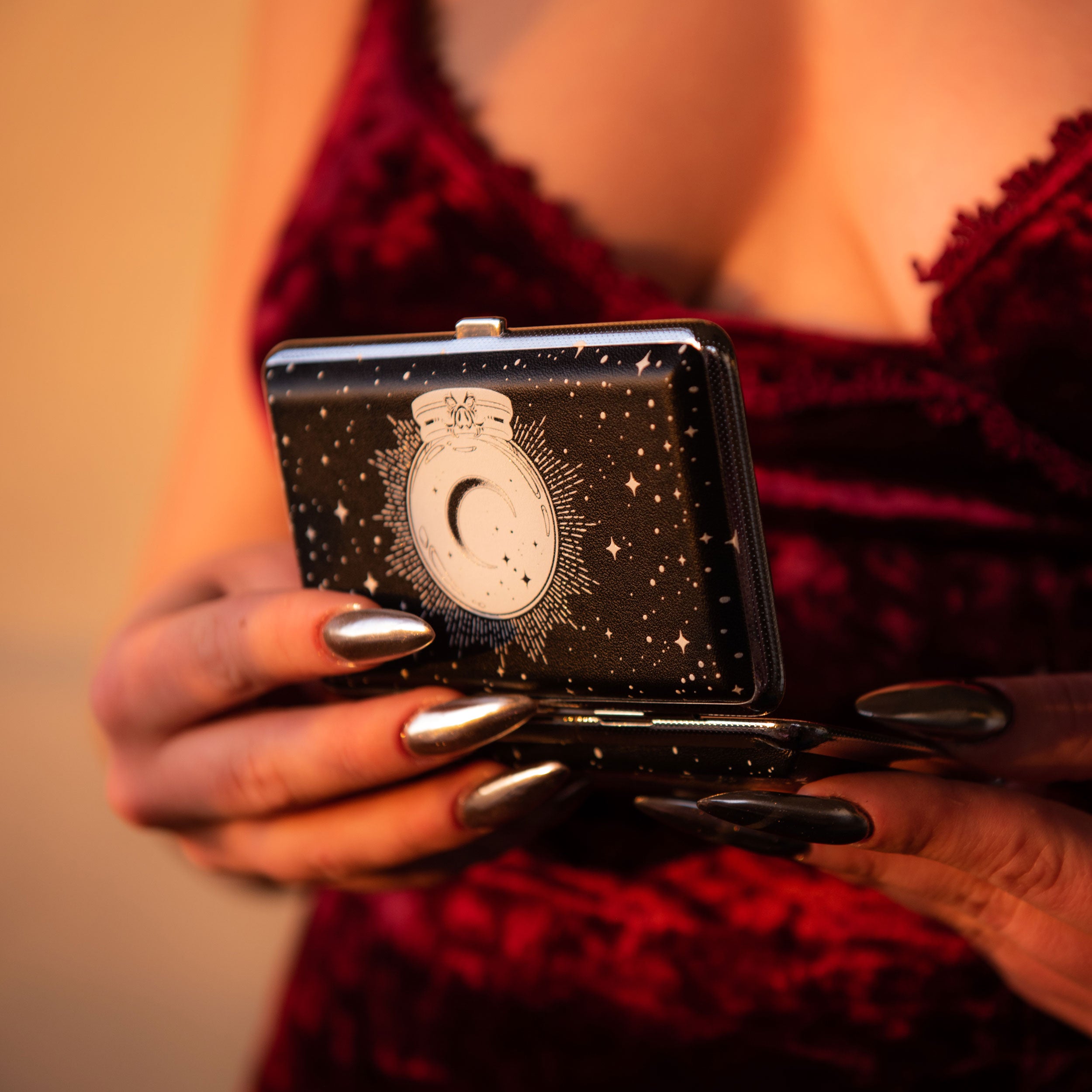 cute-joint-case-for-women-crystal-ball