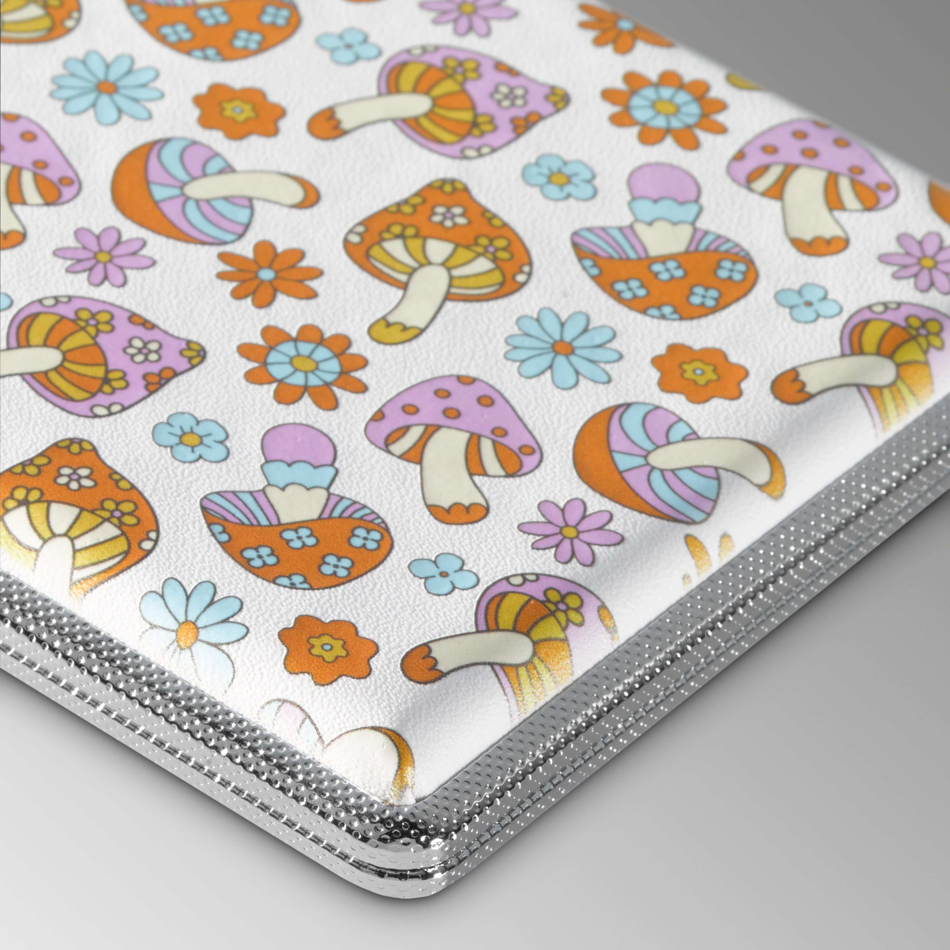 Retro Mushroom cigarette case, close-up of the retro mushroom and flower pattern